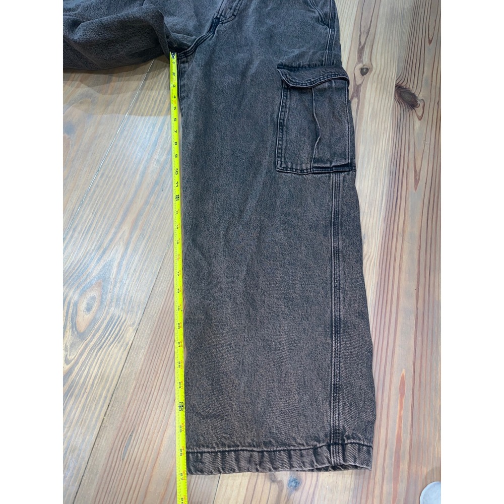 HM Mens Baggy Fit Cargo Jeans Washed Brown Black Wide Leg 28x30 Streetwear - Picture 5 of 8
